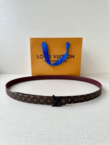 2.0 Wide Mini Lv Double-sided Belt with luxurious leather and iconic Monogram ca