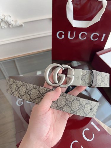 Gucci 626974 K9Gst Apricot Supreme Pvc Old Flower Coffee Pigskin Pattern Bottom