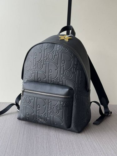 A top-tier, top-tier Dior all-leather backpack. This Rider 2.0 zippered backpac