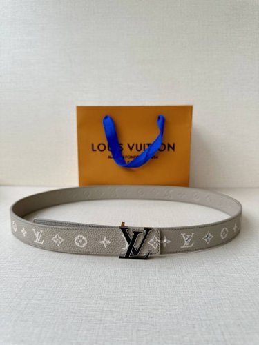 3.0-Inch Lv Double-Sided Alligator Leather Belt Reinterprets Louis Vuitton's Cla