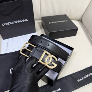 Dg, width 3.5cm Dolce & Gabbana's new calfskin simple and versatile belt, Dolce