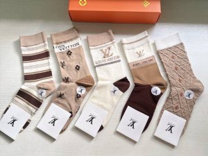 Special Offer: Louis Vuitton new arrival, five pairs of long socks per box, jac