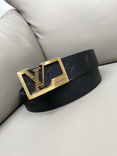 Louis Vuitton 4.0 width original factory direct sales. Made of imported calfskin