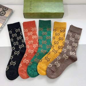 comes with a box of 5 pairs of Gucci Gucci Instagram super hot stockings, pure