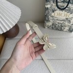 Dior new belt, made of fine top layer leather, soft to the touch, comfortable an