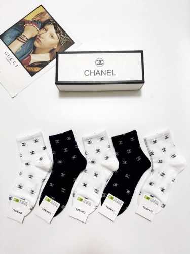 comes with packaging 5 pairs per box Chanel classic letter logo double C short