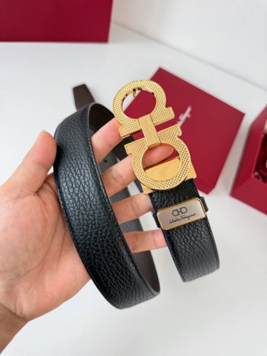 Product Name: Ferragamo belt. Ferragamo belt original Model: Buckle, classic buc