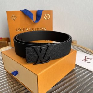 Lv*Louis Vuitton 2025 Spring and Summer new men's casual drawstring shorts high-