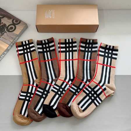 5 pairs per box with packaging Burberry super popular item, unisex socks, pure - Click Image to Close