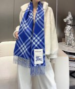 Pushing the newest model on the Burberry official website. Top-grade double-fac