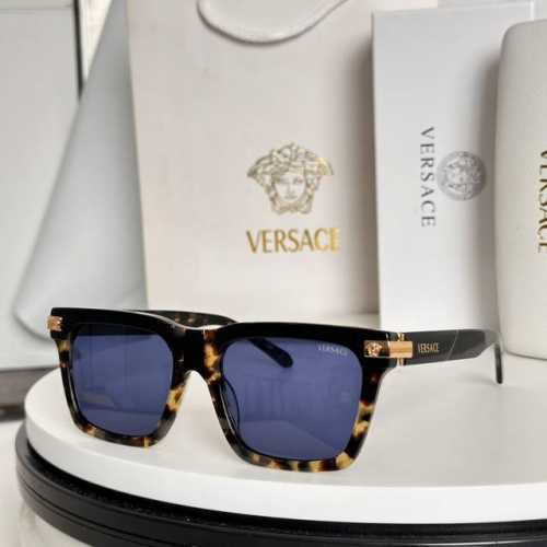 Versac* Model: Ve3354F Size: 55 ports 19-145 DDD