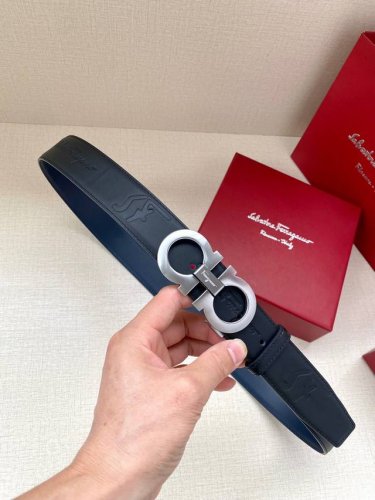 3.5Cm Salvatore Terragamo's belt is made from embossed cowhide leather and is pe