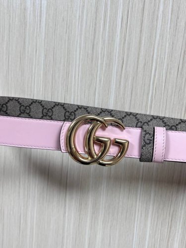 The Fall/Winter 2025 collection reinterprets the distinctive Gg Marmont series.