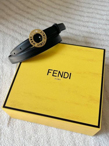 Fendi Fendi women's small waist width 2.0Cm Made of double-sided smooth first la