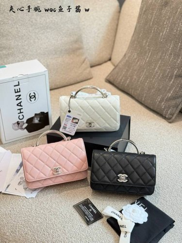 Chanel 25P black silver handle Woc retro gorgeous absolutely beautiful #Commuter