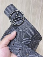 4.0 New Style Of The Season, One Side Is Imported Calfskin, The Other Side Is
