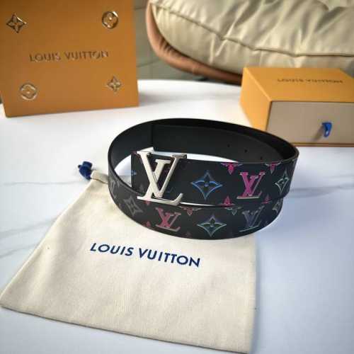 Original packaging. This season's new men's belt is 40mm wide and made from impo