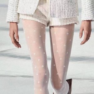 One box contains one pair of Chanel classic flocked letter stockings. High-quali