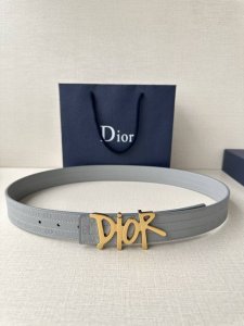 Thom Browne Tb ripple yarn-dyed four-bar shorts Size: 0-5 Color: gray, blue Plea