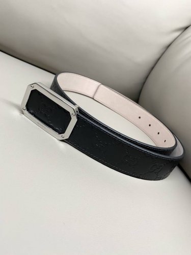 Gg Gucci 3.5cm wide imported cowhide hot-embossed belt with exquisite hardware.