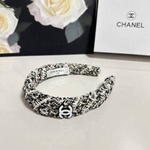 Special counter packaging Chanel Chanel's latest braided small Chanel style head