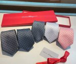 Special packaging Ferragamo men's new tie series, allowing men to fully display