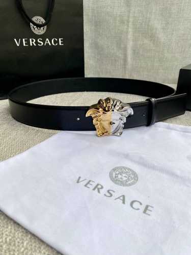 Width 4.0 Cm Versace This Goatskin Belt Features A Buckle Adorned With The Brand