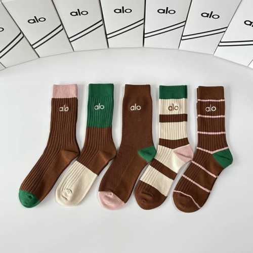 Special packaging for boutique items! Alo New Double-Needle Embroidery Mid-Lengt