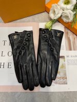 Hot Selling Item Arrives! YSL Women's Genuine Leather Gloves That Are All Over