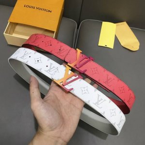 Width: 40mm L0Uis Vuitt0N men's new, original belt. Authentic counter code! 40m