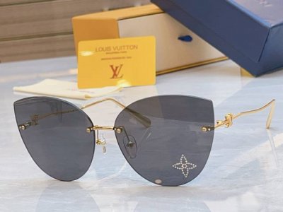 Louis Vuitto* New Sunglasses, Model: Z2961U, Size: 61cm 14-140 DDD