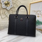 G's new men's double-zipper briefcase is made of imported cowhide with clear gra