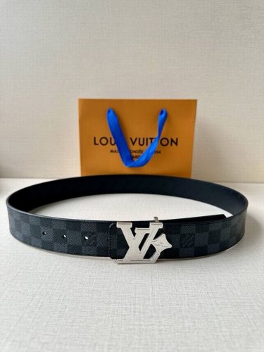 4.0Cm Lv Flower Double-Sided Belt Made From Monogram-Coated Canvas, Featuring Lv