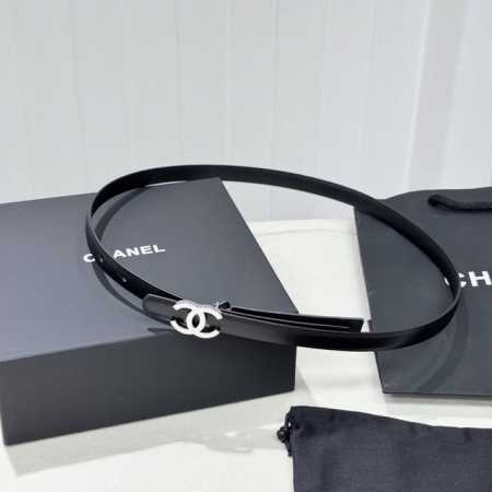 New Chanel Narrow Reversible Belt Chanel's classic reversible belt, made of hig - Click Image to Close