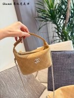 Chanel star buckle lunch bag mini lunch box bag original first layer suede 16cm