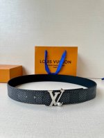 4.0 Wide Lv Dimension Double-Sided Belt Brightens Up Everyday Style With A Subtl