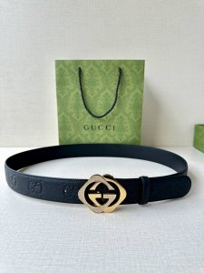 Width 4.0Cm The iconic elements of Gucci's collection are renovated in the early