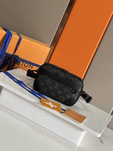 Developed with premium original design, the Neo Alpha handbag, featuring all-st