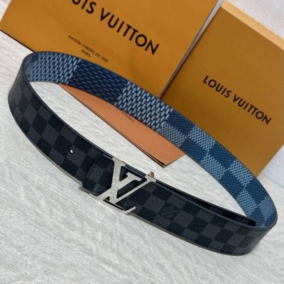 Lv 4.0cm wide double-sided belt combines two classic styles. The Monogram print