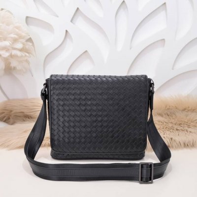 Bv - The latest men's crossbody bag, original quality, made with premium waxed c