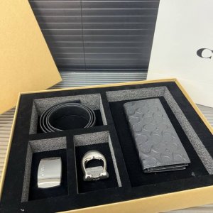Coach double-buckle belt, suit clip, wallet set, men's boutique, versatile style