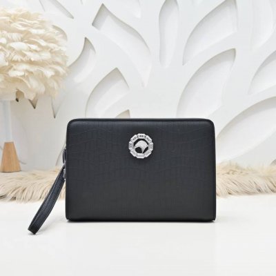 Stefano Ricci - Stefano Ricci's latest men's clutch. Made from imported calfskin