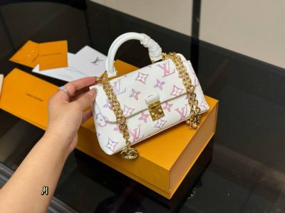 Mini with box Size: 21*11cm Lv Nano Madeleine Mini Madeleine Princess Bag Comes