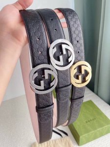 Brand: Gucci Price: P (likely a mistranslation) Complete set of original packag