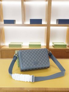 Gucci official website synchronized high-end crossbody shoulder bag, a timeless
