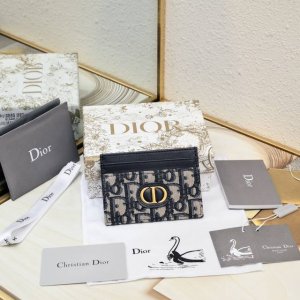 Authentic product available in store, original quality, and box as pictured. 30