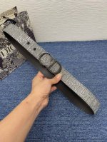 New summer model This belt cleverly combines elegance and style, highlighting th