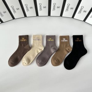 Special packaging Chanel new wool mid-length slouch socks! Five pairs per box, s