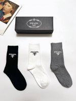 comes with packaging DDD. 3 pairs per box. DDD. Prada classic letter logo pure