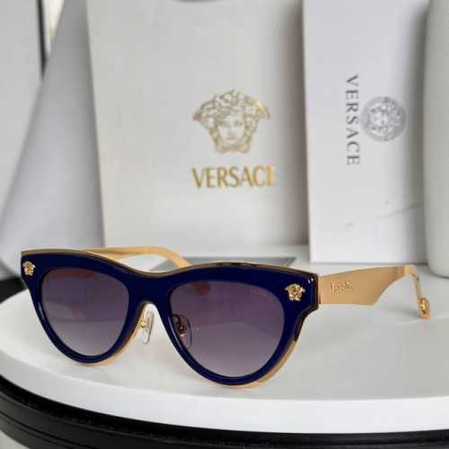 Versac*Model: Ve6792Size: 50 ports 17-140